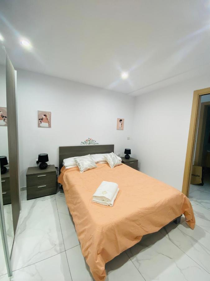 Spacious Deluxe Seaside Escape St. Paul's Bay Exterior photo